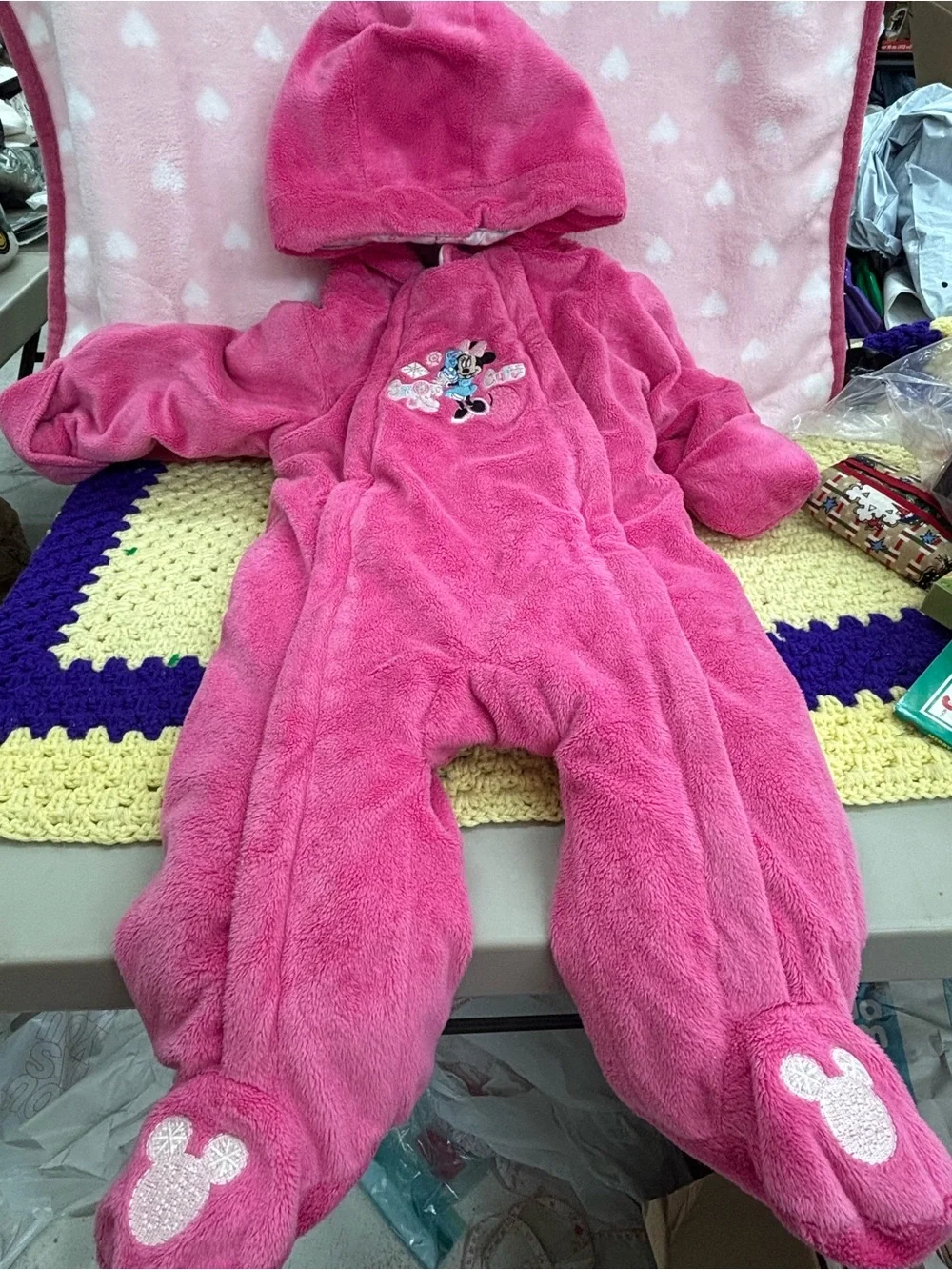 Disney baby Minnie Mouse “snow cute” heavy hooded zip winter suit 6-9 months